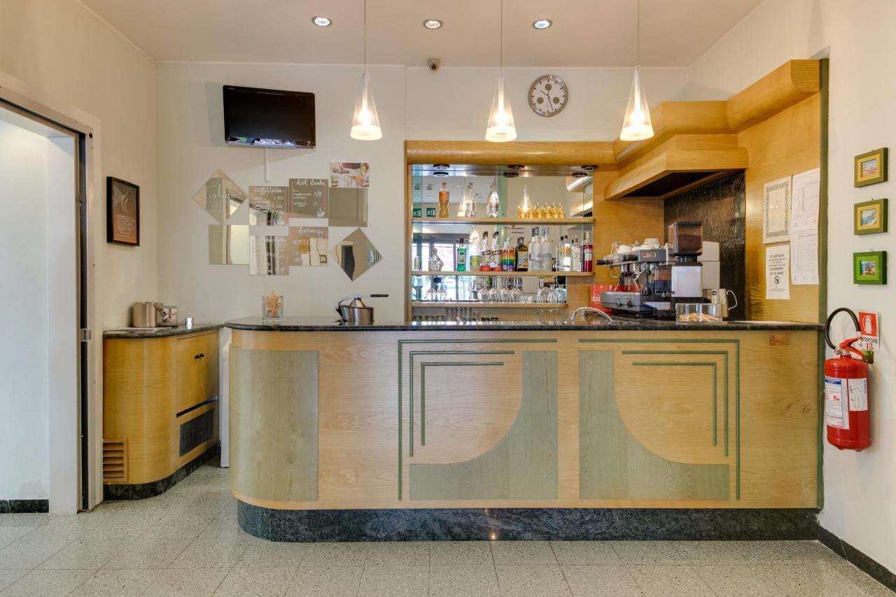 Hotel Villa Merope Rimini Zewnętrze zdjęcie