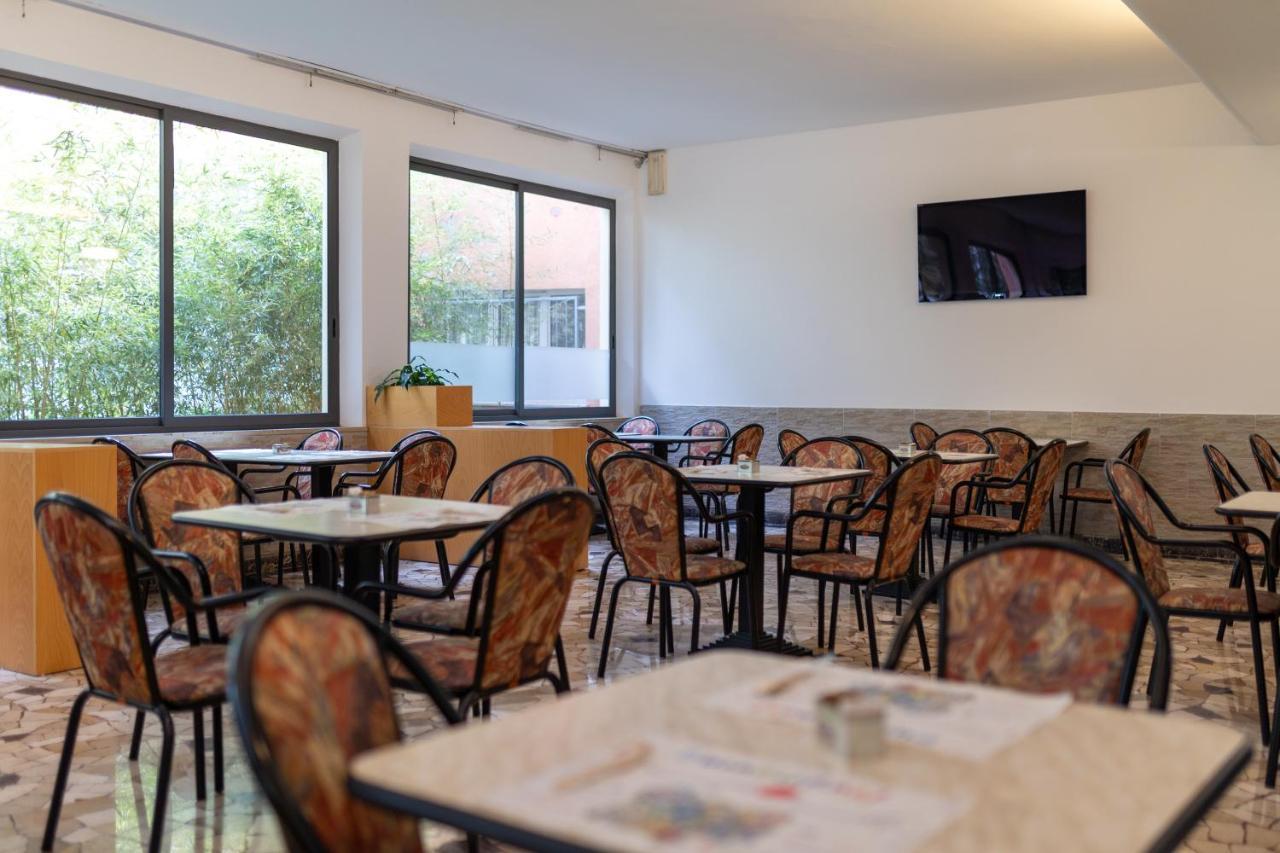 Hotel Villa Merope Rimini Zewnętrze zdjęcie