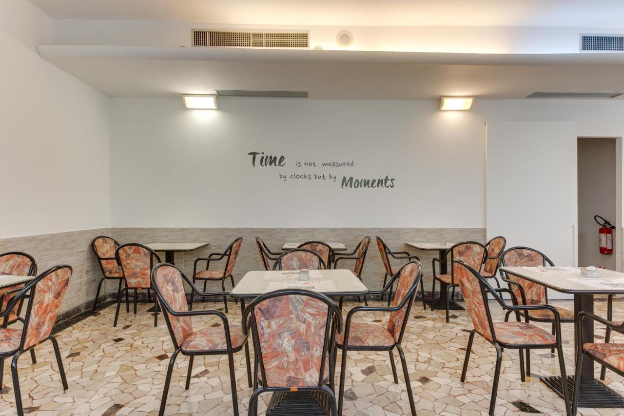 Hotel Villa Merope Rimini Zewnętrze zdjęcie