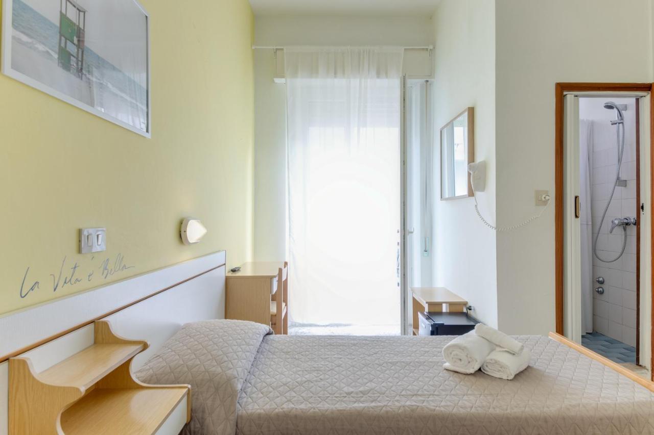 Hotel Villa Merope Rimini Zewnętrze zdjęcie