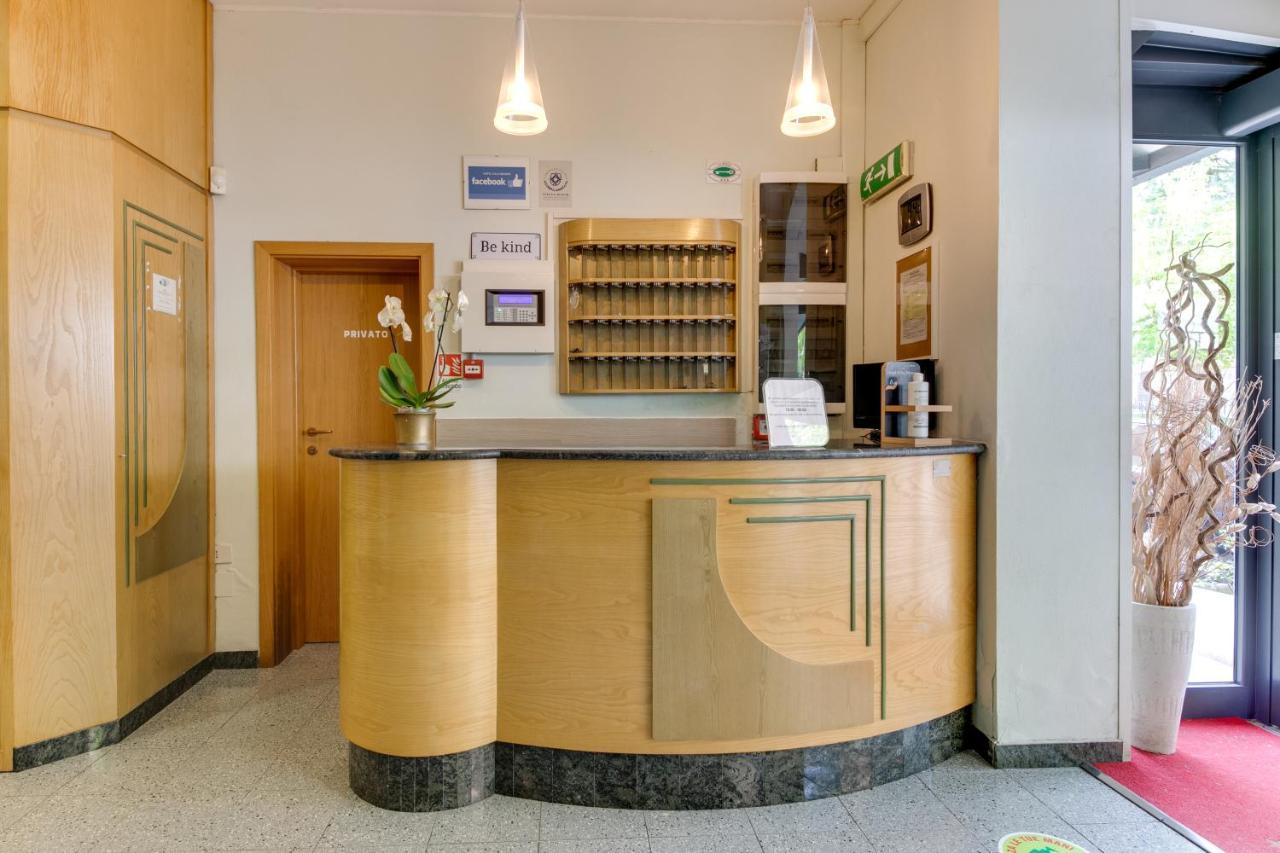 Hotel Villa Merope Rimini Zewnętrze zdjęcie