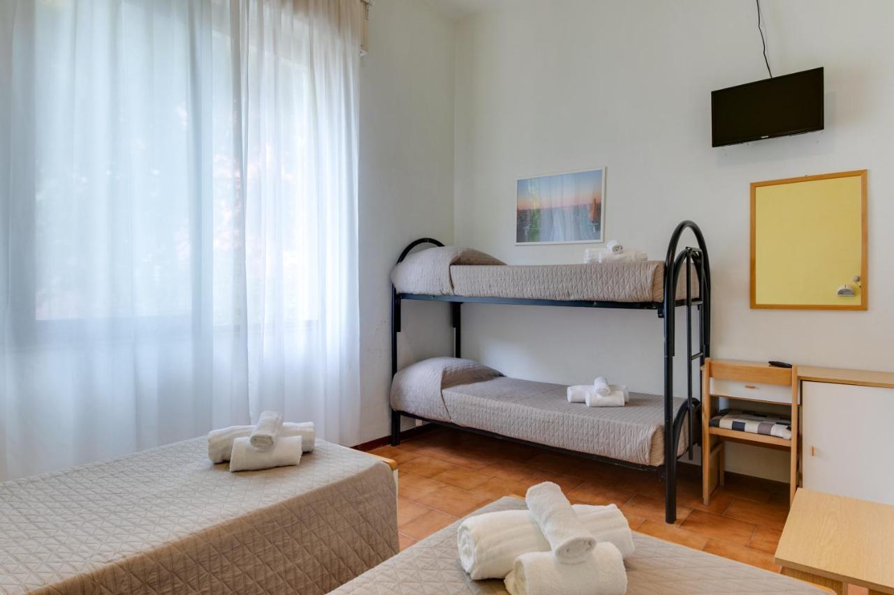 Hotel Villa Merope Rimini Zewnętrze zdjęcie