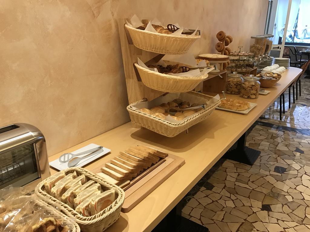 Hotel Villa Merope Rimini Zewnętrze zdjęcie